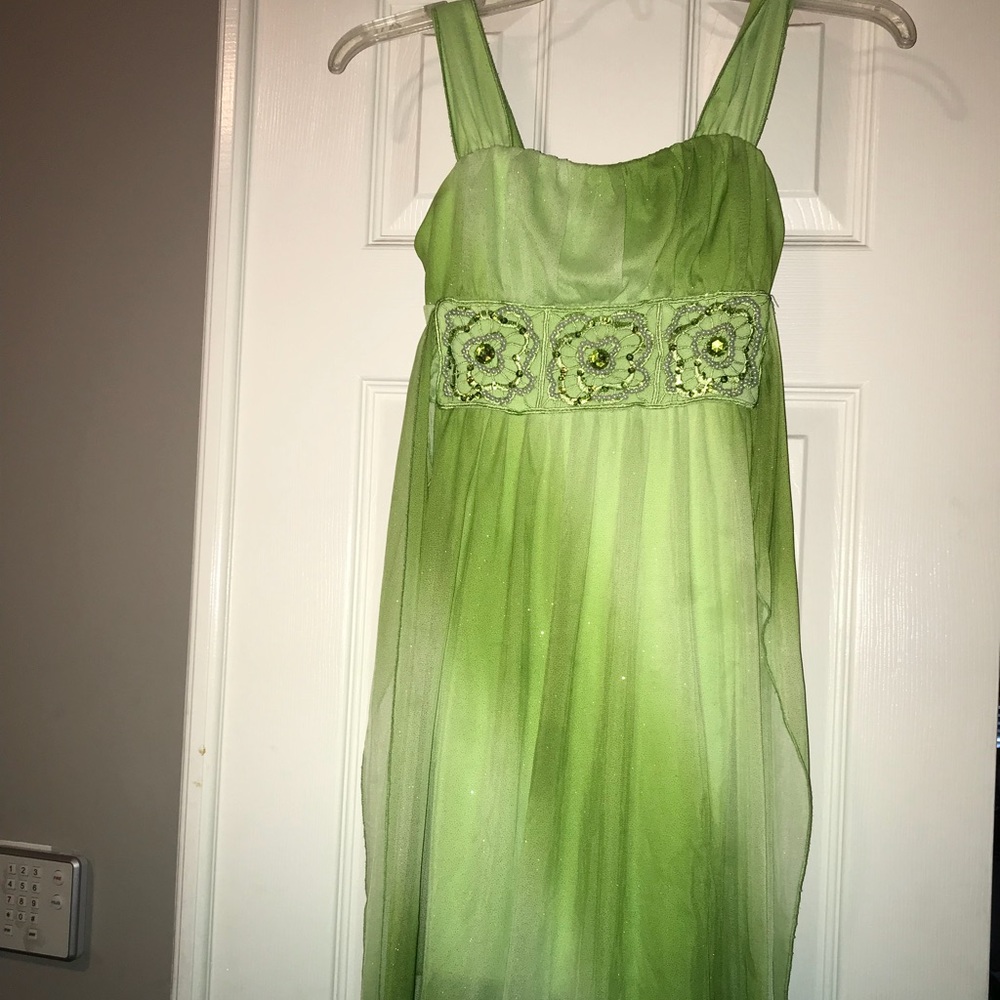 Girls green dress